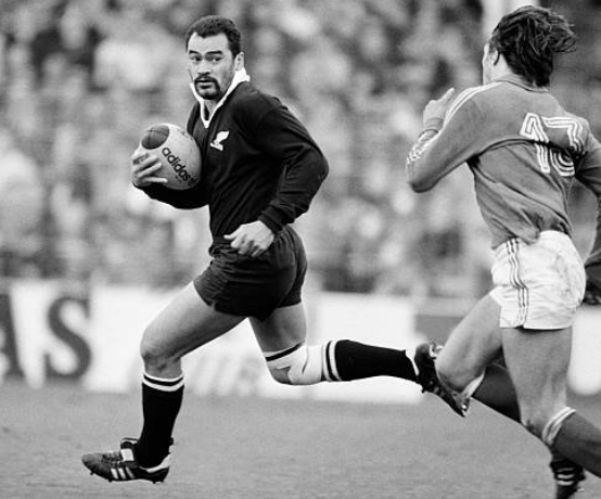 jpstafford's tweet photo. Rugby Twitter, I challenge you to find a more beautiful rugby ball? Cannot believe @adidas have never brought this ball back. https://t.co/zK6MSSYEOG