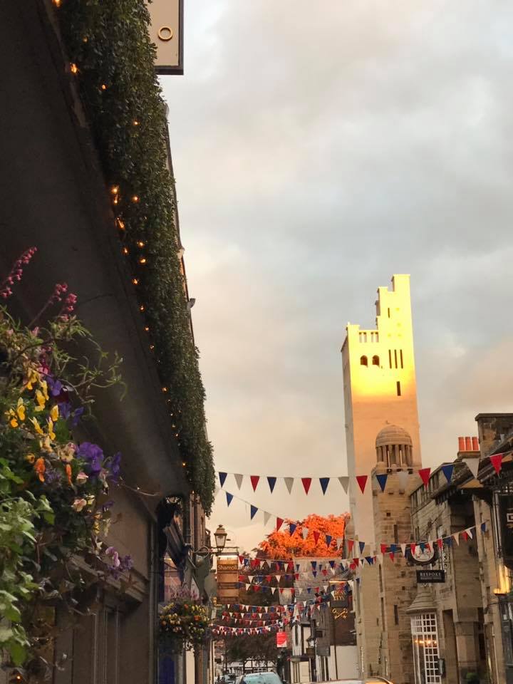 Don't forget to visit our lovely town after you've visited <a href="/_makersmarket/">Makers Market</a> we've lots of eateries &amp; shops to explore including <a href="/KnutsfordSweets/">KnutsfordOldeSweetShop</a> <a href="/POPperfumery/">PULSE OF PERFUMERY</a> <a href="/TheEdit1/">The Edit</a> <a href="/dexterandjones/">Dexter & Jones</a> <a href="/trealfc/">TheRealFruitCreamery</a> &amp; Paris Boutique Make a day of it! #knutsford #spendlocal