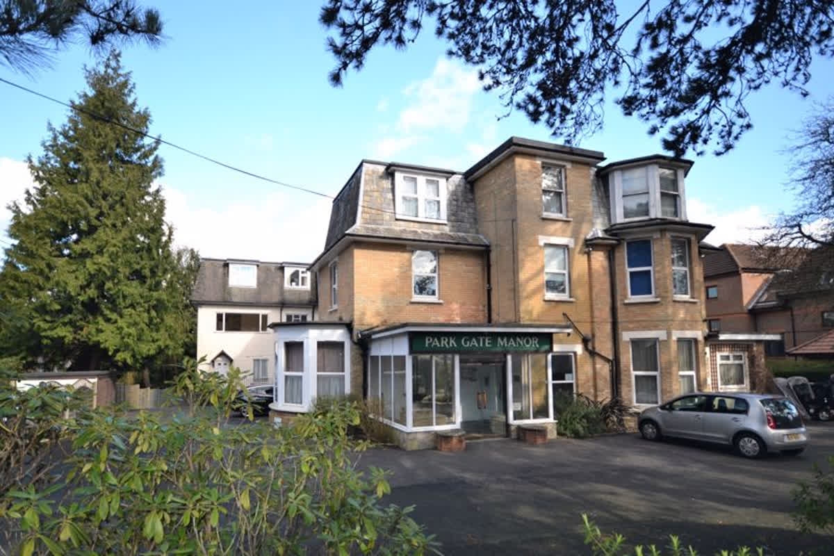 Foxes Sales & Lettings tweet media