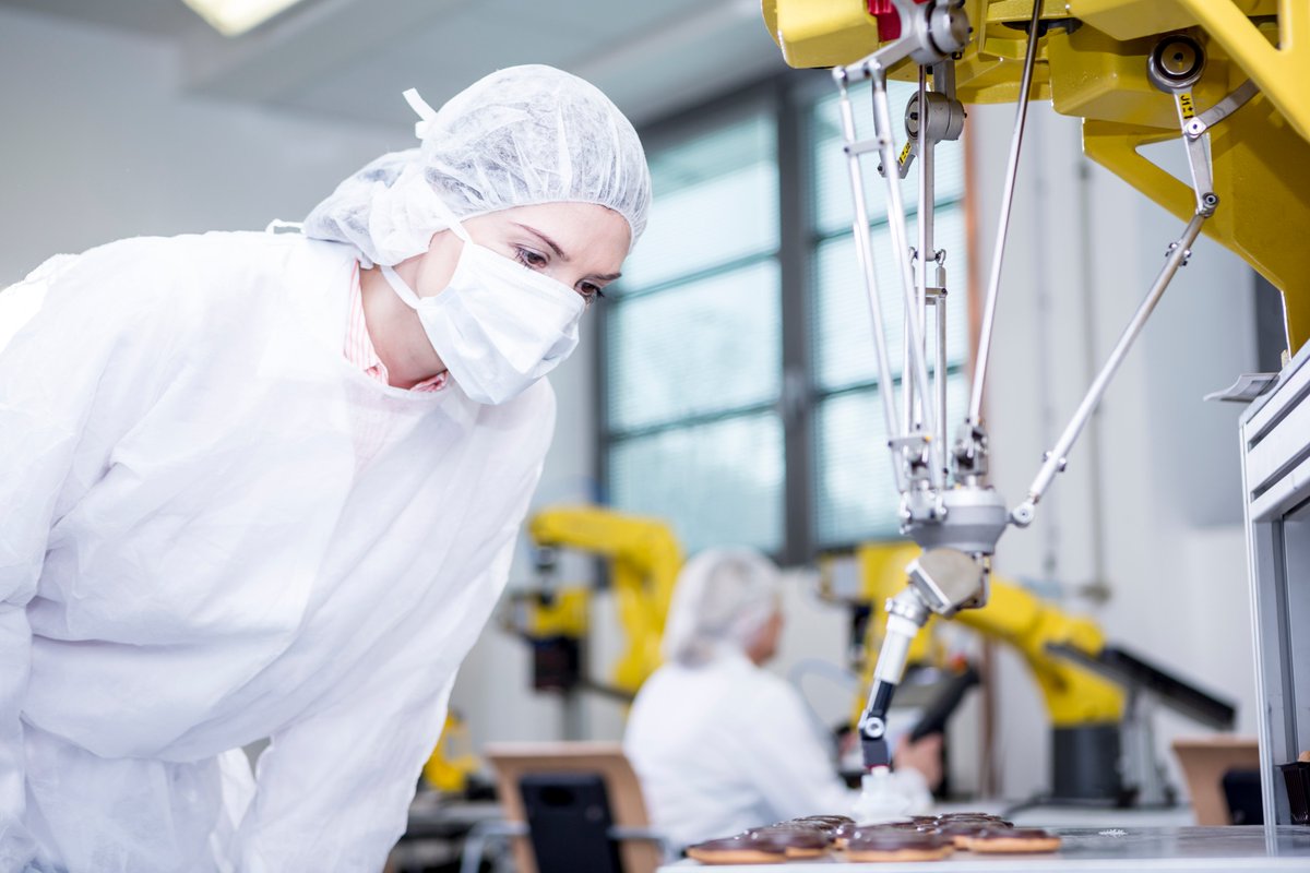 mariaserrano's tweet photo. Sharing solutions deployed by Consumer Packaged Goods manufacturers when facing extreme market volatility. Worth 4 minutes-reading from @MikeJamieson16  #LifeIsOn #SEblog @SchneiderElec https://t.co/Ax2IRhBjaR  #COVID19 #CPG https://t.co/zIqOOlxjiA