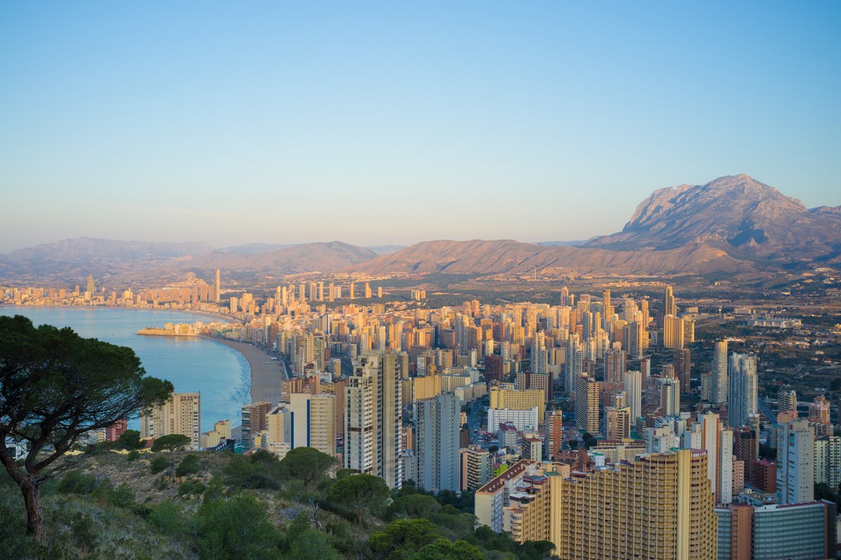 Beninter's tweet image. 📸 Nuestro querido #skyline capturado desde una de las rutas por Serra Gelada. 🥰

📸 Our favorite skyline, captured from one of the Sierra Helada routes. 🥰