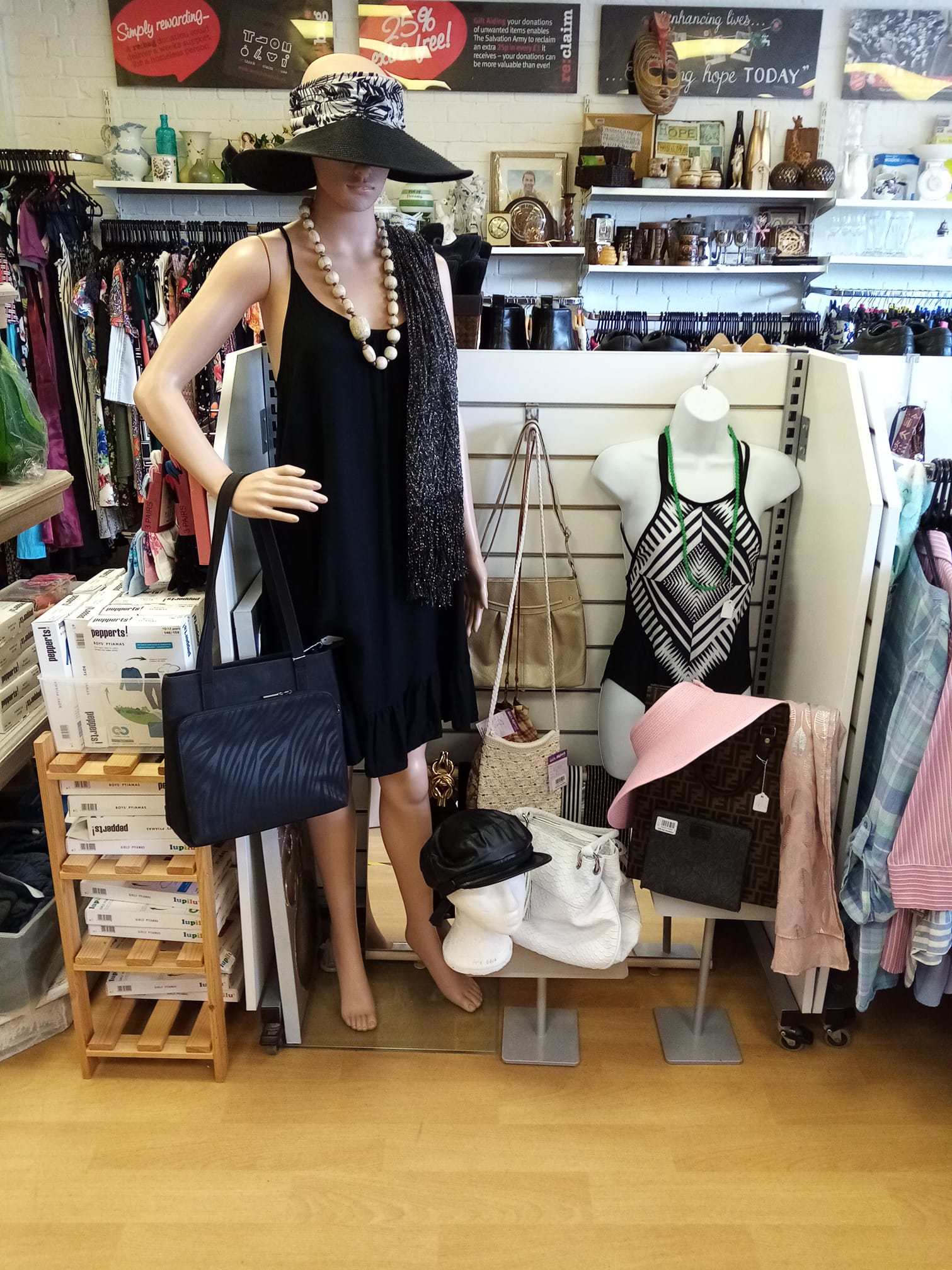 Update 62+ bags and more outlet super hot in.duhocakina