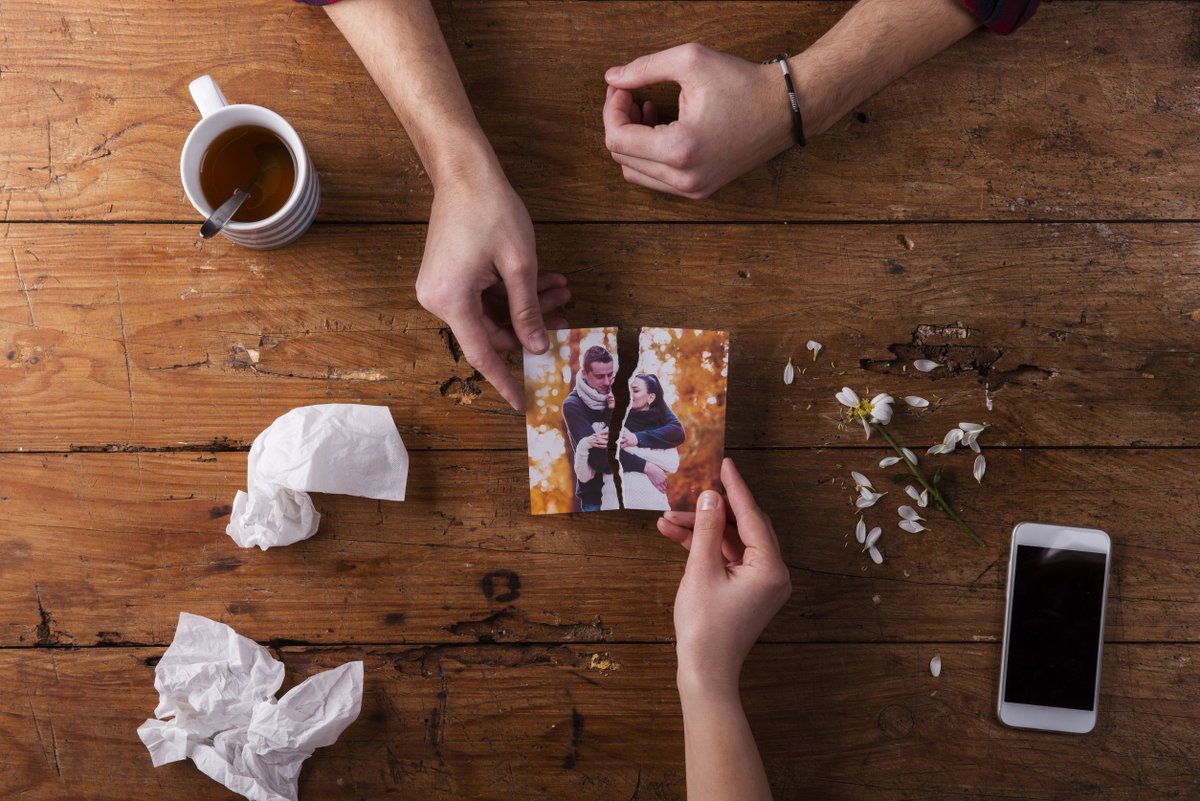 Getrouwd of samenwonend; je gaat er van uit dat je altijd bij elkaar zult blijven. Maar toch loopt het soms niet zo lekker...

Vanaf donderdag 6 augustus kun je weer terecht bij de Relatie- en scheidingshelpdesk in Kaag en Braassem.👇

dedriemaster.nu/nieuws/relatie…