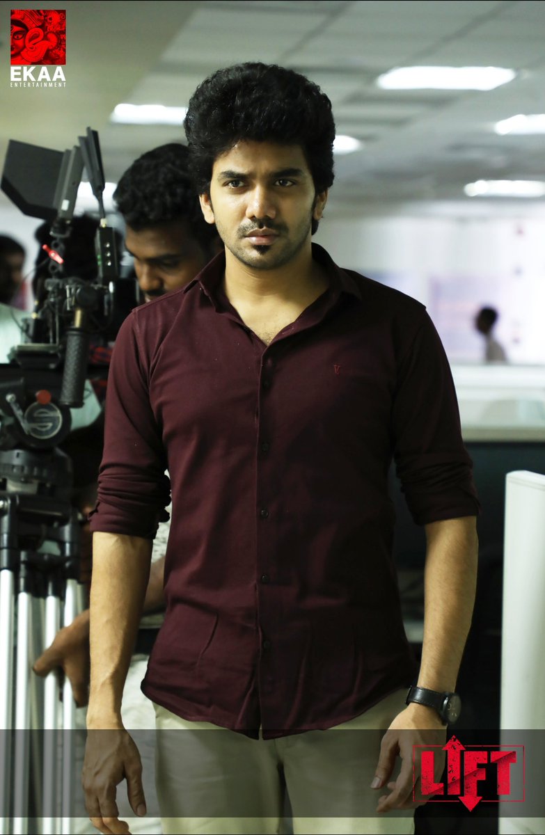 ThanaeStudio's tweet photo. Happy to see there are more things about @Kavin_m_0431 are trending and his fan following is increasing❤️  all the best bro for your next films https://t.co/KuDOkdoUF1