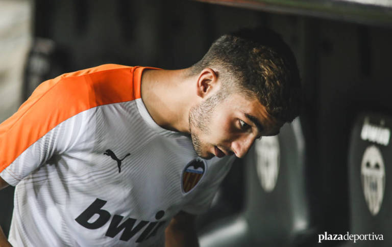 While final details of the deal are sorted out... a few thoughts about the Ferran Torres move to Man City. City buy for cheap a MASSIVE player. I've followed him for a while (since he was an U-15) and he's the most similar player to Vicente Rodríguez since Vicente himself.