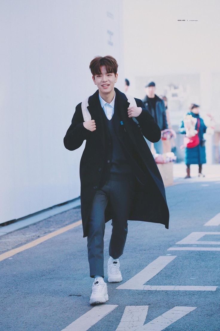 — seungmin as your boyfriend; a lovely thread  #StrayKids    #skz