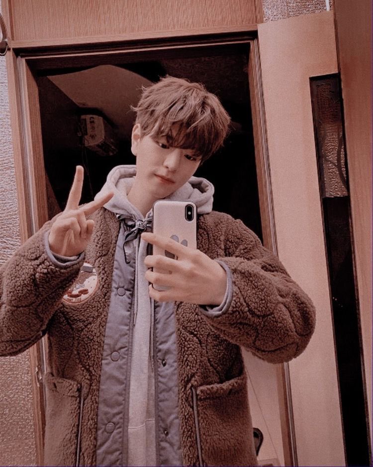 — seungmin as your boyfriend; a lovely thread  #StrayKids    #skz