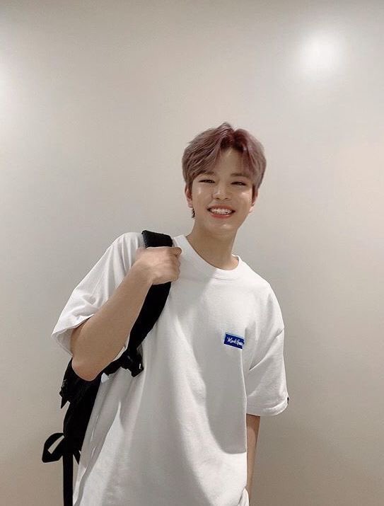 — seungmin as your boyfriend; a lovely thread  #StrayKids    #skz