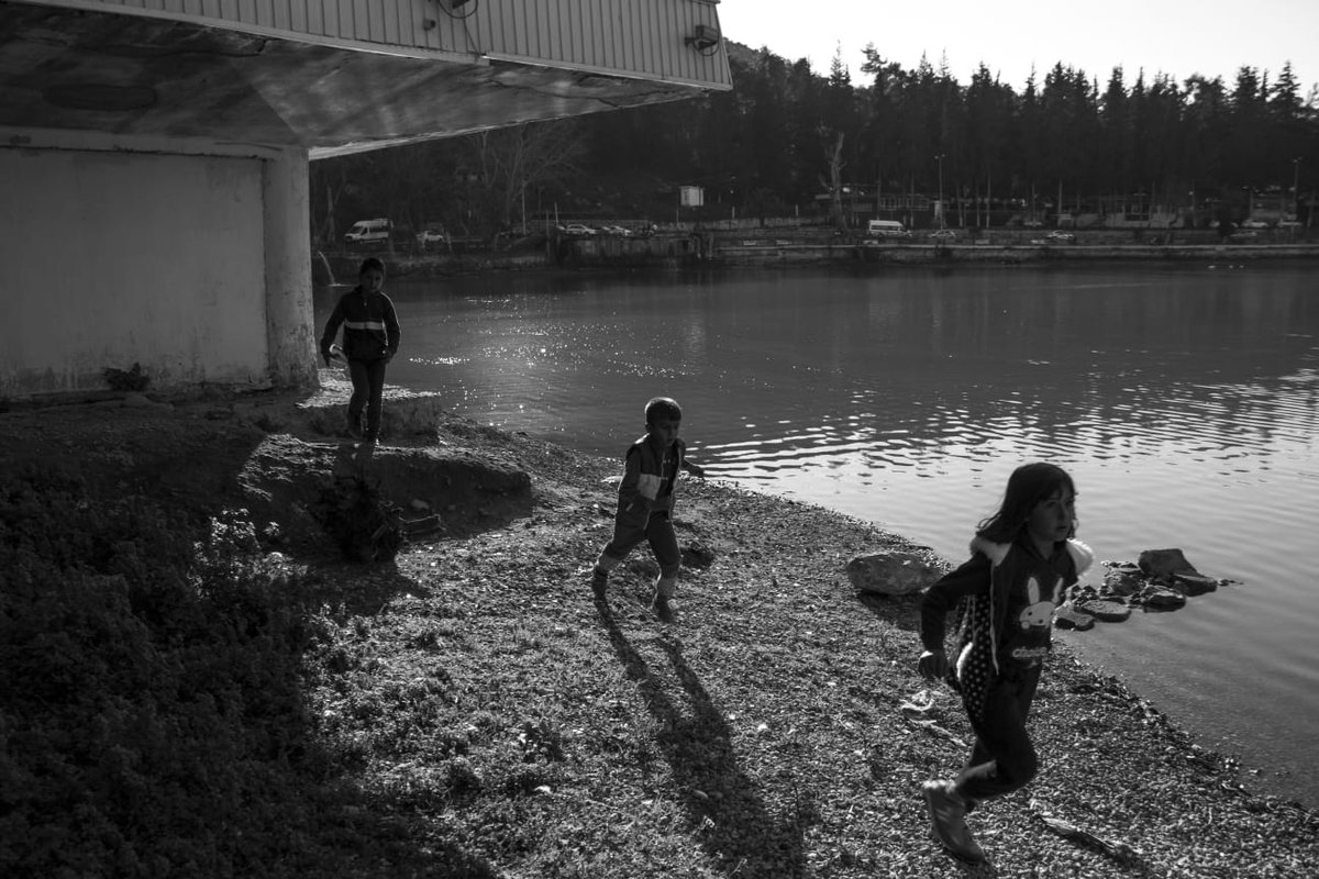 Çin atasözü derler; bir nal düşerse diye başlar...

Cinsiyetsizleştirme ile Aile
Aile ile Toprak,Vatan,Bayrak...düşecek.sonra dünya vatandaşı uydurmacası
Plan büyük,sinsi,net

Formül: Bizim olmayana bizimmiş sevdasından, hak ve hakikat sevdasına dönüş yani öze dönüş yoluna çıkmak