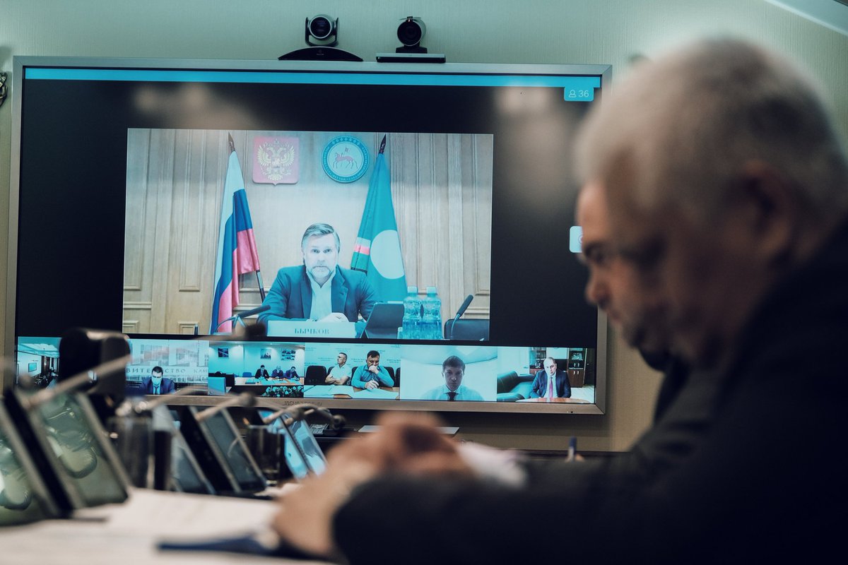 Александр Козлов обсудил с регионами реализацию программы #ДальневосточнаяИпотека.
Для развития комплексной жилой застройки и снижения стоимости жилья регионы могут получить федеральную поддержку на подведение инфраструктуры.