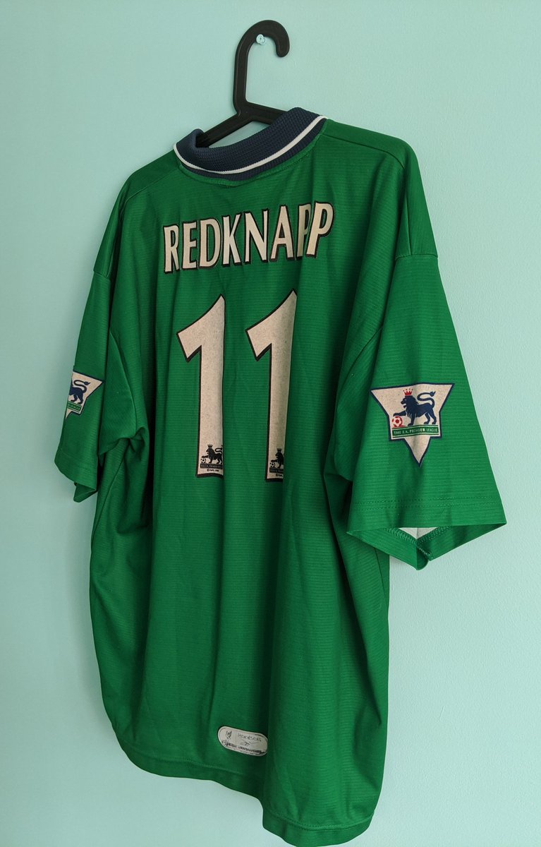Liverpool Away 1999As a kid I hated it, as an adult I absolutely love it. Everything about it makes me remember 90s  #PremierLeague &  @OfficialPanini. Redknapp was my first favourite player so I love that he's on the back too. It even has the classic sleeve badges   #takeatrip