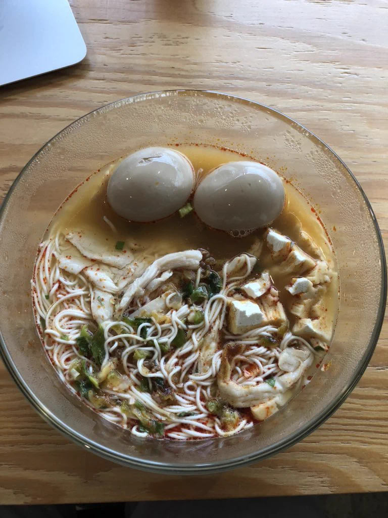 セブンイレブンの商品を組み合わせて作る？簡単で美味しい料理！
