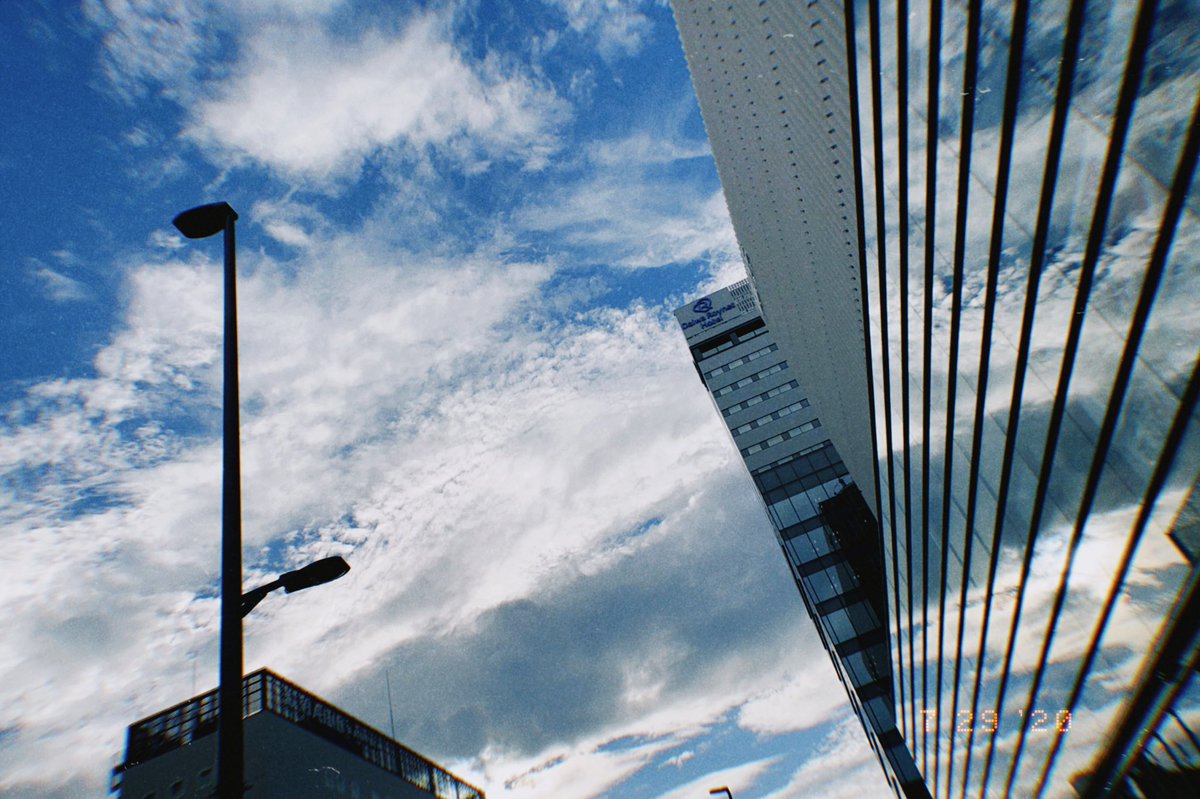 反射が大好きです
#写真好きな人と繋がりたい 
#速度制限許さない
#空