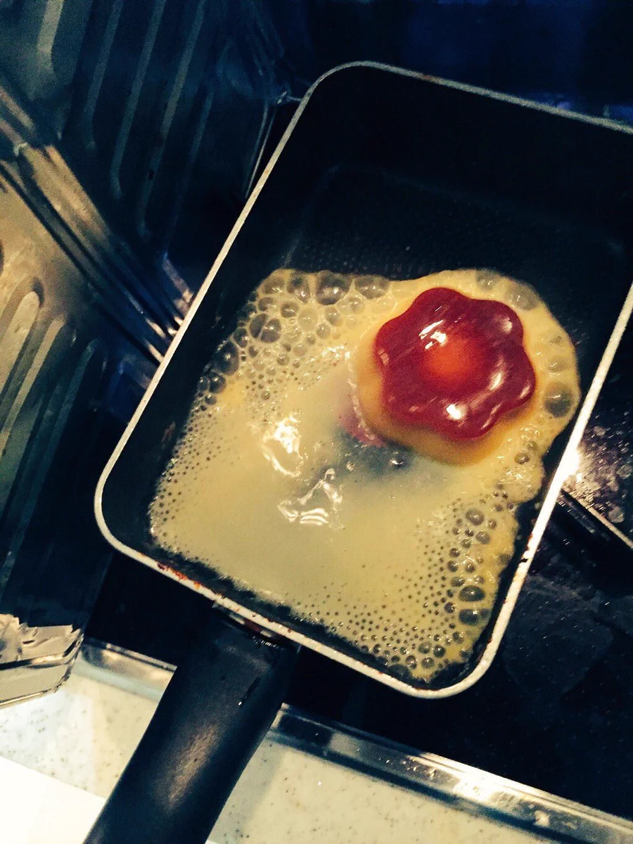 実は超簡単！？プリンと食パンをフライパンにぶち込んで作るフレンチトースト！