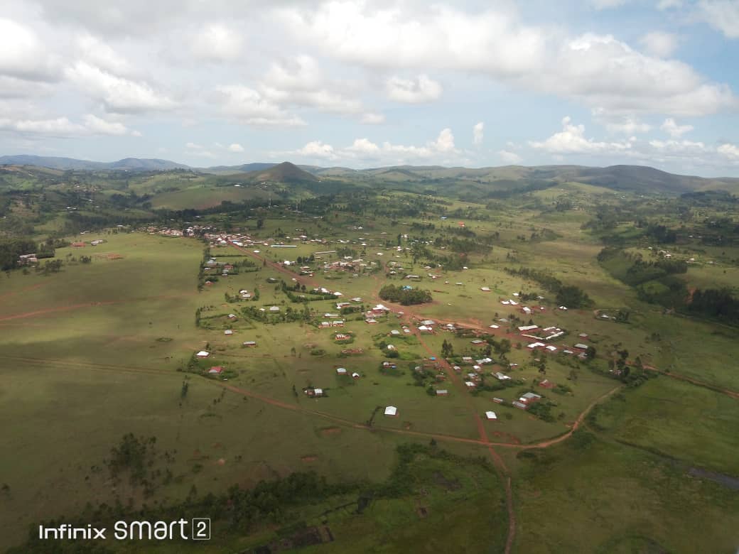 Intarewa's tweet photo. #Minembwe le mai mai ngarukiye et mai mai mtetezi ebuela ont attaqués deux villages de la communauté banyamurenge #kamombo #Karunga silence radio silence les députés provinciaux @MaishaRdc @luchaRDC @DenisMukwege @RFIAfrique @MonuscoS https://t.co/Lqng8ajV0q