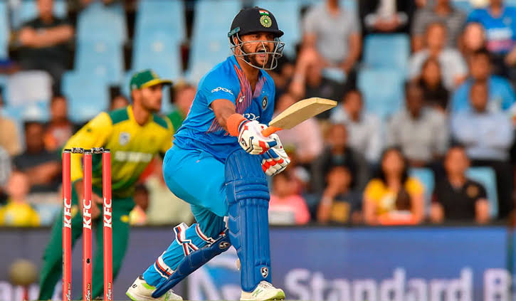 ImMP24's tweet photo. @ImRaina #OnThisDay 2005 📅
@ImRaina Made His International Debut Against Sri Lanka And He Scored First Ball Duck ..🙆♂️
Now He Is The First Indian Batsman To Hit a Century 💯 In All Three Formats Of Cricket!🏏♥️🙋♂️♥️
#15YearsOfRaina
#15yearsofSureshRaina
#SureshRaina https://t.co/Nm9o87Ow2n
