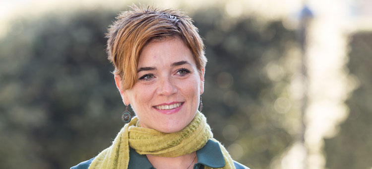 Stefano Ciafani (@stefanociafani) on Twitter photo Auguri di buon lavoro a <a href="/RossellaMuroni/">Rossella Muroni</a>, neo vicepresidente della Commissione ambiente della Camera dei deputati Auguri di buon lavoro a <a href="/RossellaMuroni/">Rossella Muroni</a>, neo vicepresidente della Commissione ambiente della Camera dei deputati