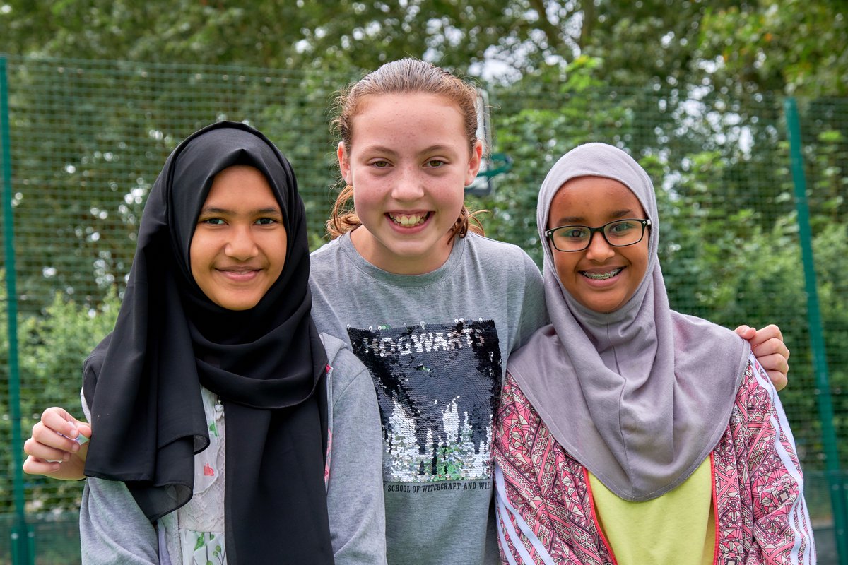 Despite the distance, #friendship is more important than ever for young people as they navigate this challenging time. Happy #InternationalDayofFriendship from everyone at Tower Hamlets EBP! #TowerHamletstogether 😊💪