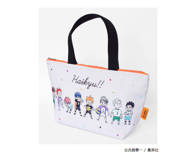 ハイキュー 展 ハイキュー 展 グッズ情報 保冷バッグ 描きおろしのちびキャラがかわいい保冷バッグに トートバッグ型の使いやすいサイズで お出かけや毎日のお弁当入れとして最適 価格2 500円 税