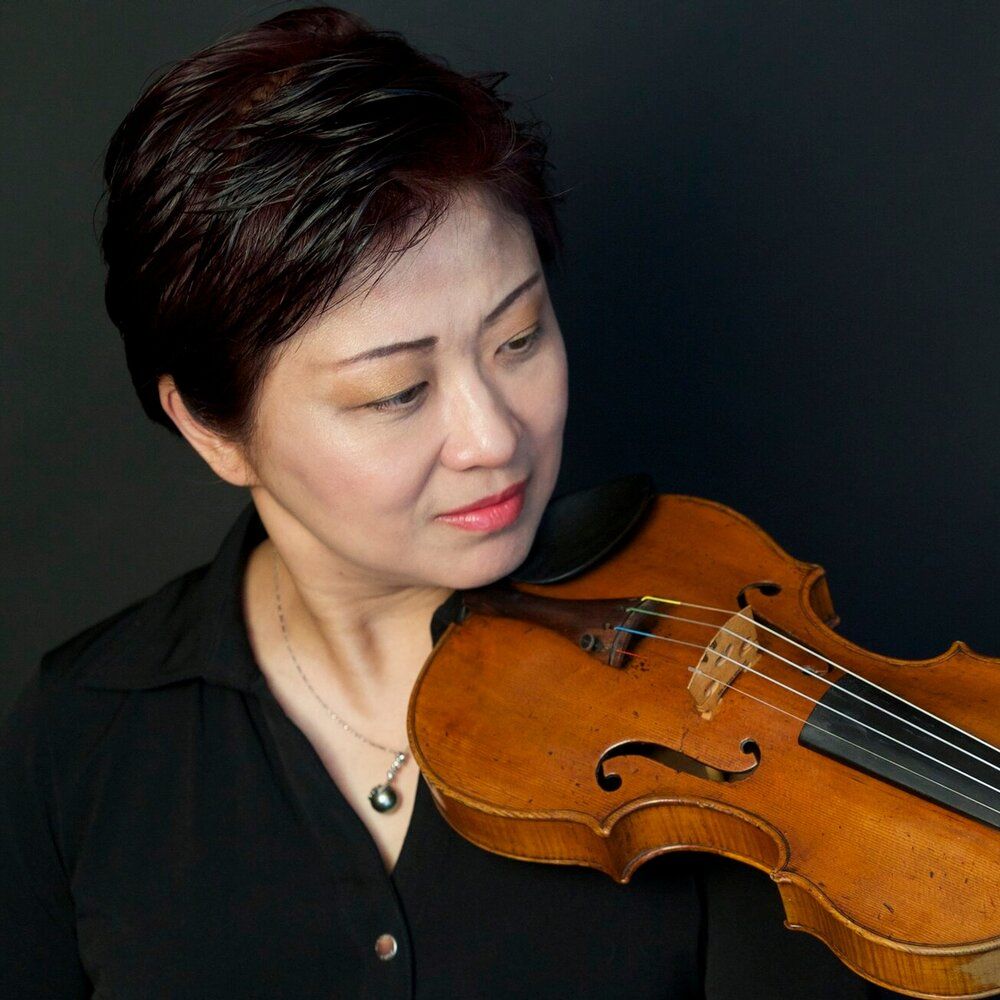 sivcsg's tweet photo. Meet our jury: Vera Tsu Weiling - https://t.co/wN3oZbUVT6.

#sivcsg #violin #violincompetition #singapore #classicalmusic #veratsuweiling https://t.co/TuEQF3Krvy