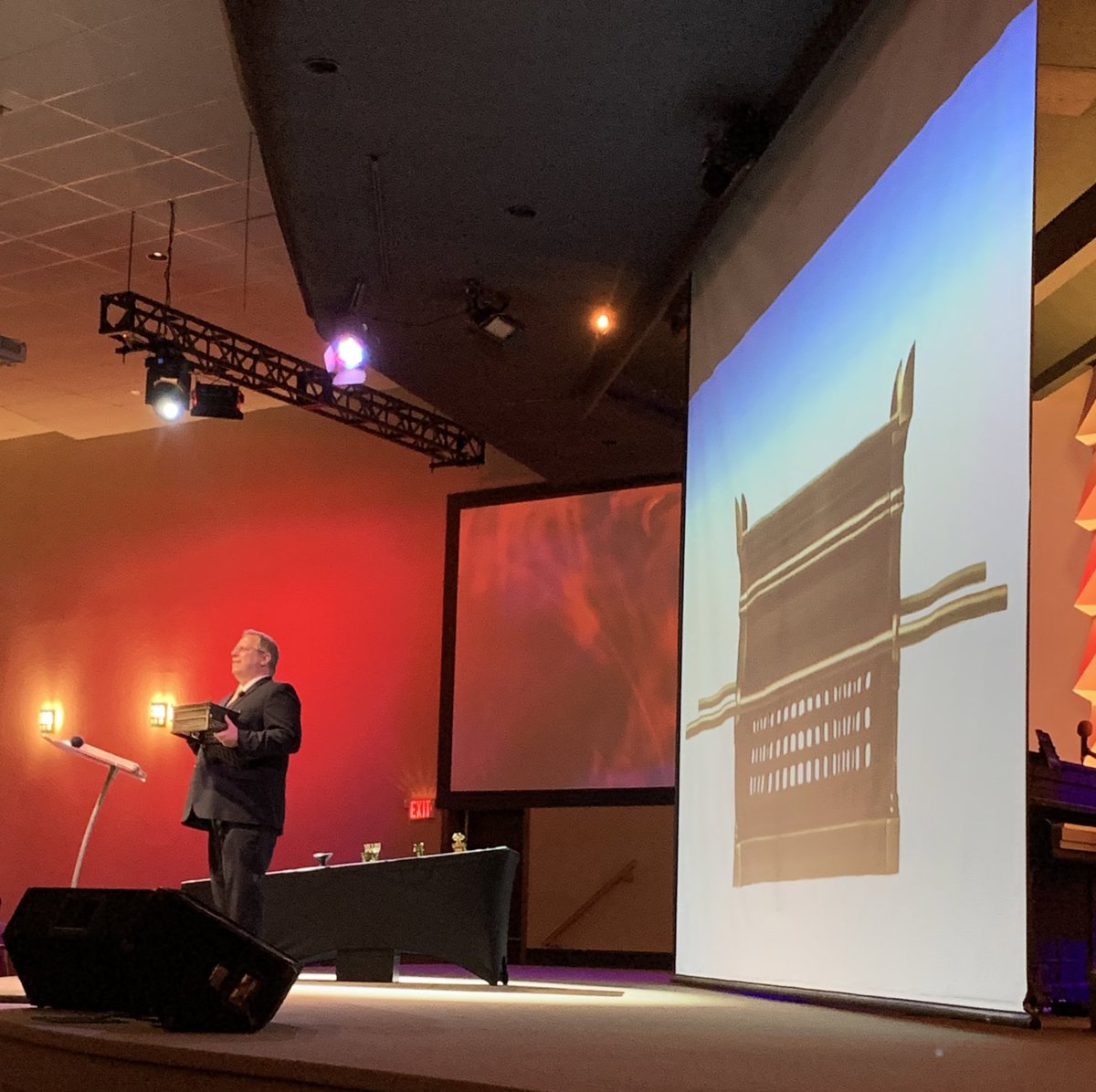 Jack Leaman tweet media