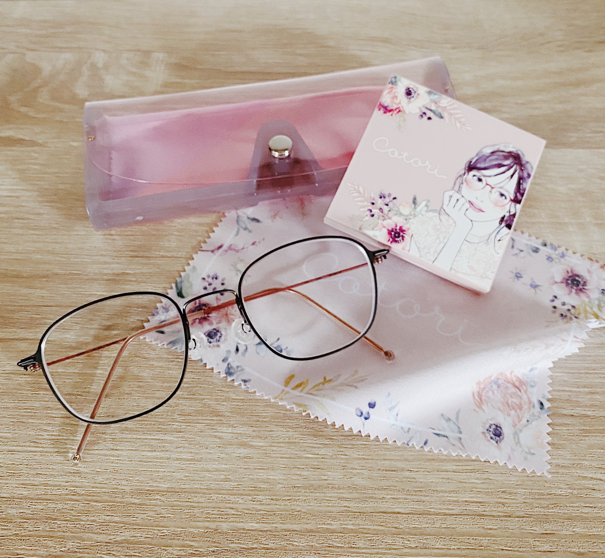 土屋みよ デザフェスh 158 私がsnsでほしい と言ってたら 眼鏡市場さんがcotori作ってくださいました Amp アイシャドウとメガネ拭きもいただきました ありがとうございます 同じフレームの方いるかな そして吉祥寺本店の大きいビジュアルに使って 土屋みよ デザフェスh 158 私がsnsでほしい と言ってたら 眼鏡市場さんがcotori作ってくださいました Amp アイシャドウとメガネ拭きもいただきました ありがとうございます 同じフレームの方いるかな そして吉祥寺本店の大きいビジュアルに使って