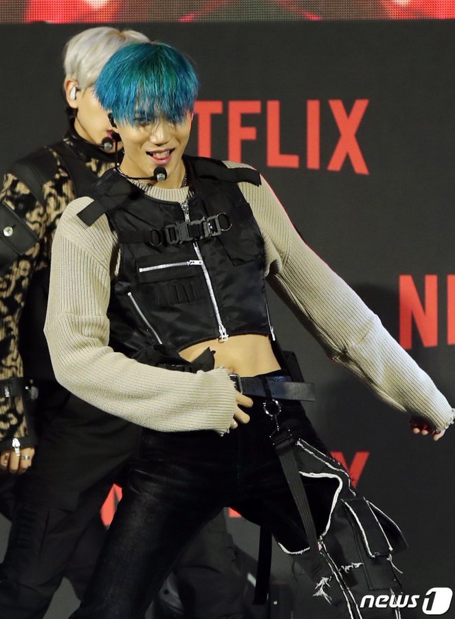 A never ending Thread of EXO KAI aka Kim Jongin slaying crop tops   @weareoneEXO