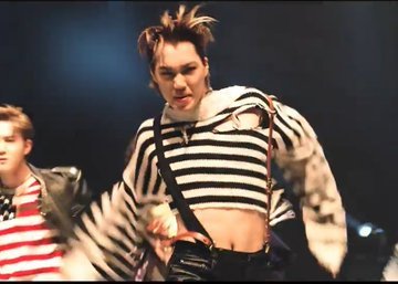 A never ending Thread of EXO KAI aka Kim Jongin slaying crop tops   @weareoneEXO