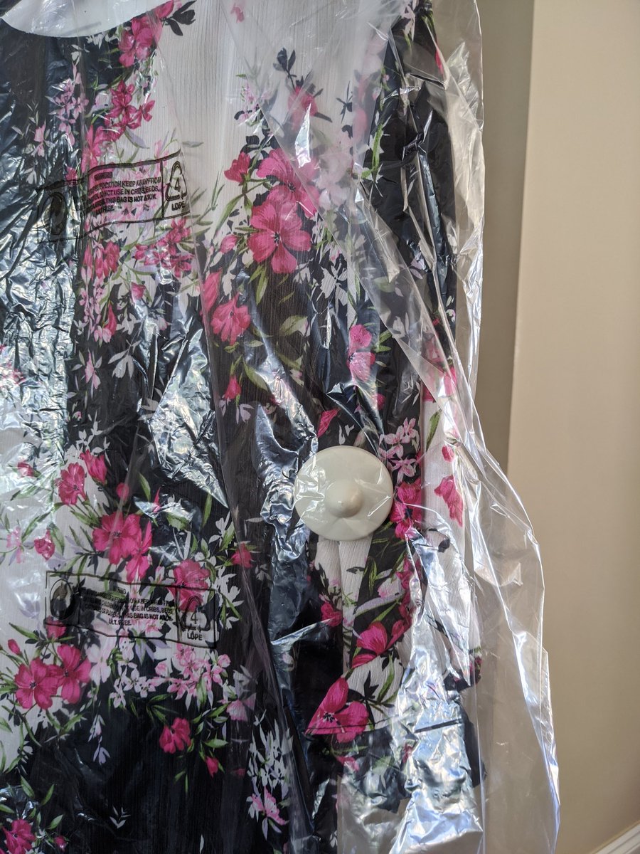 LouDobson2003's tweet photo. @Dorothy_Perkins just received this top that will be coming straight back to you...not a happy customer. https://t.co/XS0Hanoe1d