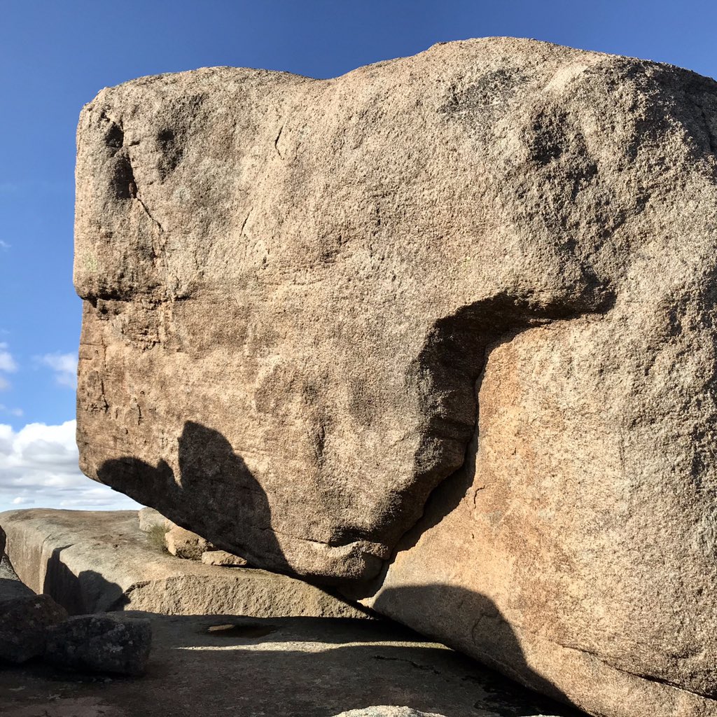 Dr_AnnaM's tweet photo. My birthday present to myself was new hiking boots & #ACTparks
reopened parts of #Namadgi for my bday week (I assume deliberate..?) so I tested them out on a walk to Square Rock. Not a bad spot for lunch & a cuppa ☺️ #LoveCanberra #AustralianHiking #HikeLikeAGirl #DayOff #365teas https://t.co/JKqhmn5HmN
