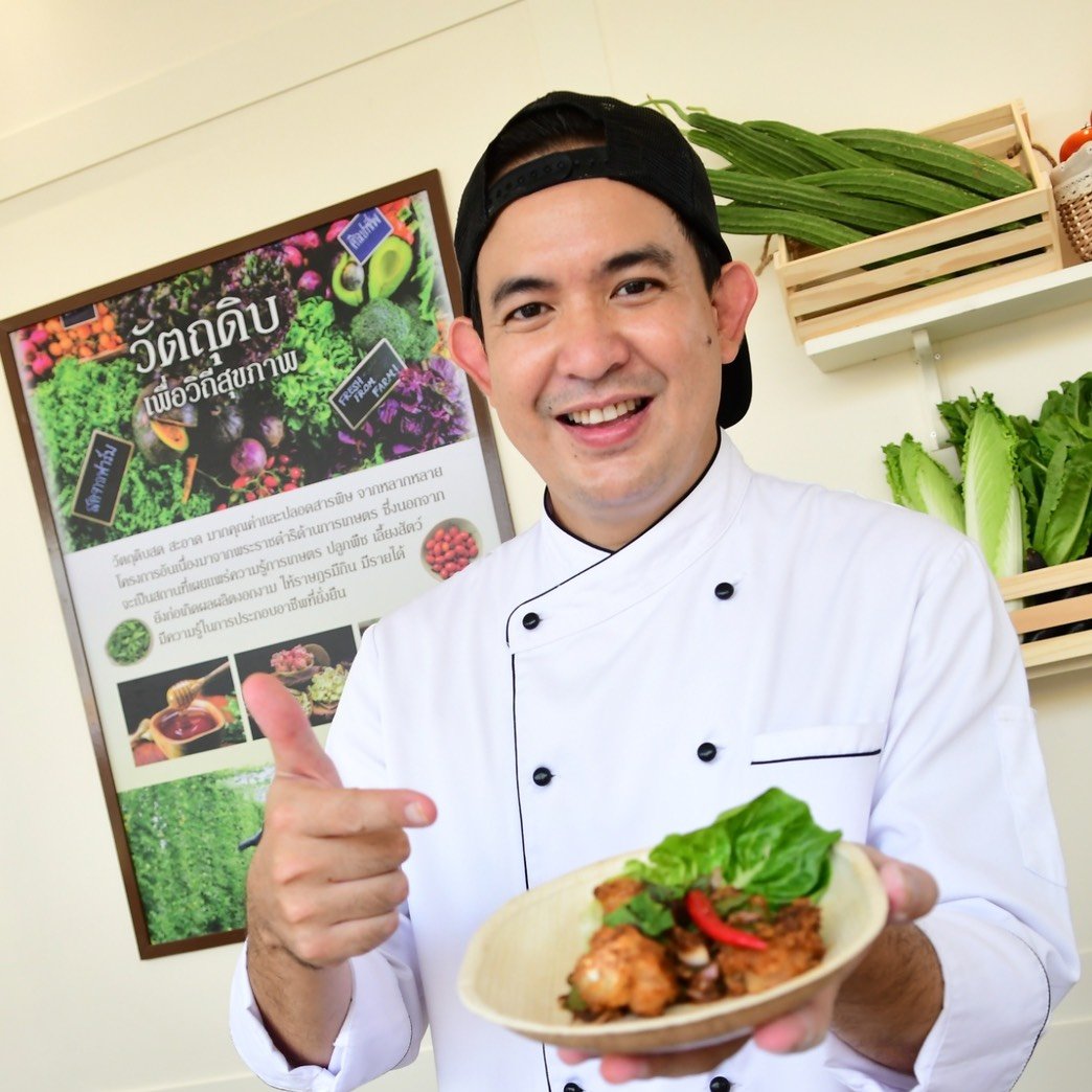 Made_By_Todd's tweet photo. 🚨 #สัญญาณความอร่อย 🚨 #MadeByTODD ได้ร่วมกิจกรรม “#บุญรอดบริวเวอรี่ ร่วมใจสร้างอาชีพ เพื่อคนไทยใต้ร่มพระบารมี” ระหว่างวันที่ 28-31 กรกฎาคม 2563 ณ ท้องสนามหลวง

#จัดจ้านไปถึงไหน #ขบวนการส่งสัญญาณความอร่อย #จัดจ้านทุกรสชาติ #ร่วมใจสร้างอาชีพเพื่อคนไทย #��ครงการพระราชดำริ https://t.co/iNm6oPgVth