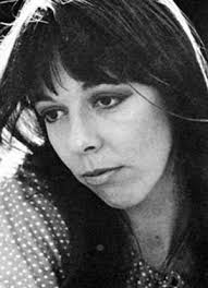 A very happy birthday to Kate Bush, 62 today: 