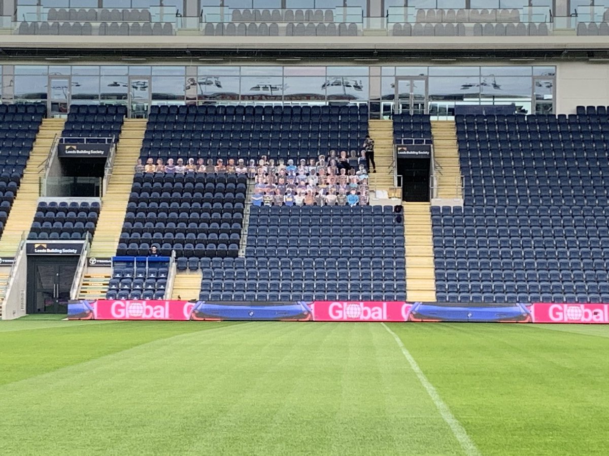 Leeds Rhinos tweet media