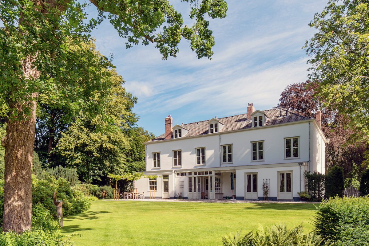Inzending voor de Arie Keppler Prijs 2020 - Landhuis Kuilenburg in #Vogelenzang. "Nu een uiterst comfortabel monument, waar alle originele elementen van het 19e eeuwse landhuis zijn behouden" --> mooinoord-holland.nl/mooinoord-holl… #arie2020 <a href="/bloemendaaltwit/">Gemeente Bloemendaal</a>