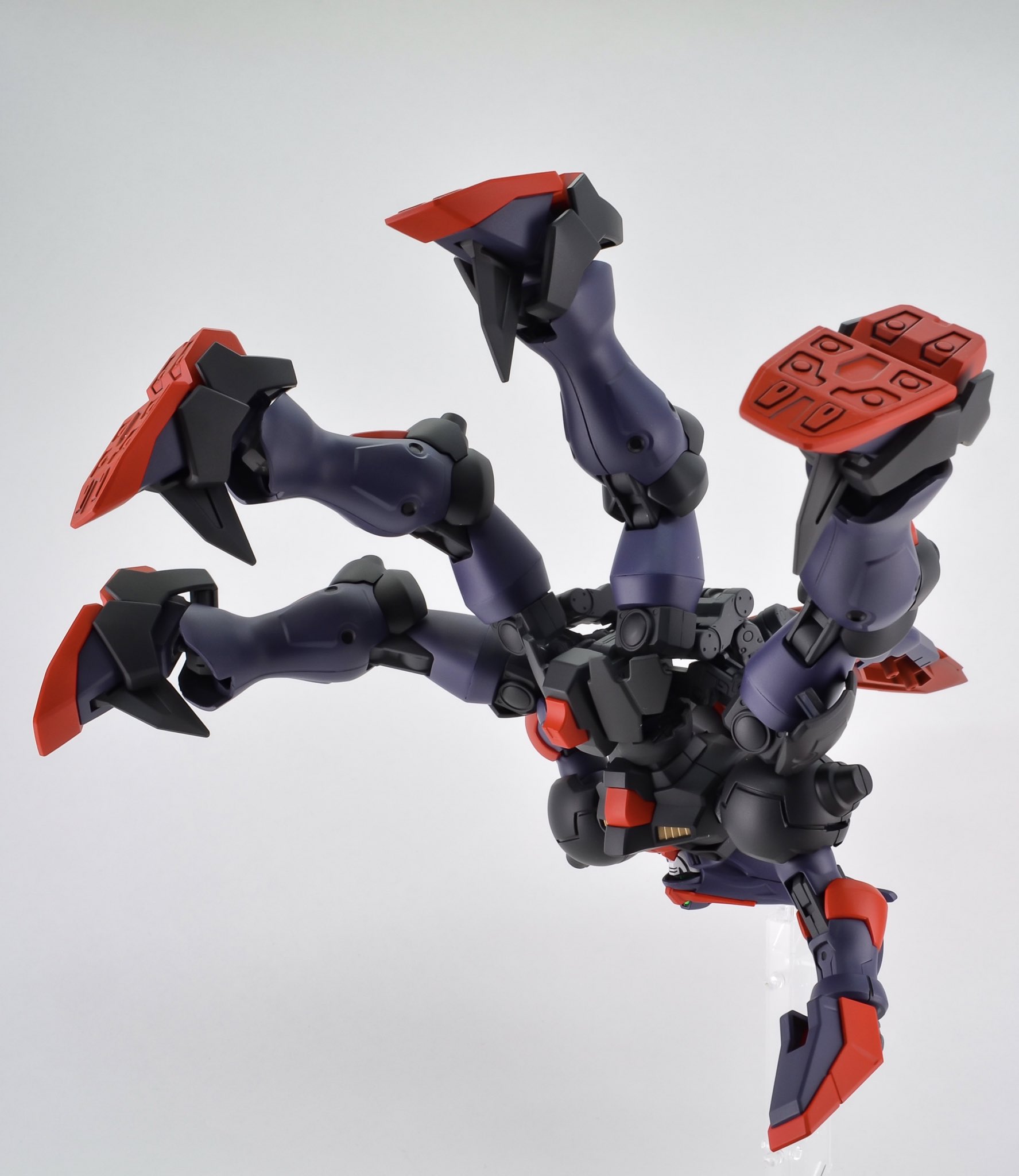 すとらいぷす Rgハイニュー完成 オレガンビルドファイターズ 参加作品 ガンダム マスターハンド 完成 一見 普通の マスターガンダムですが マスターハンド状態に変形し マスターダークネスフィンガーを繰り出します という設定で作成させて