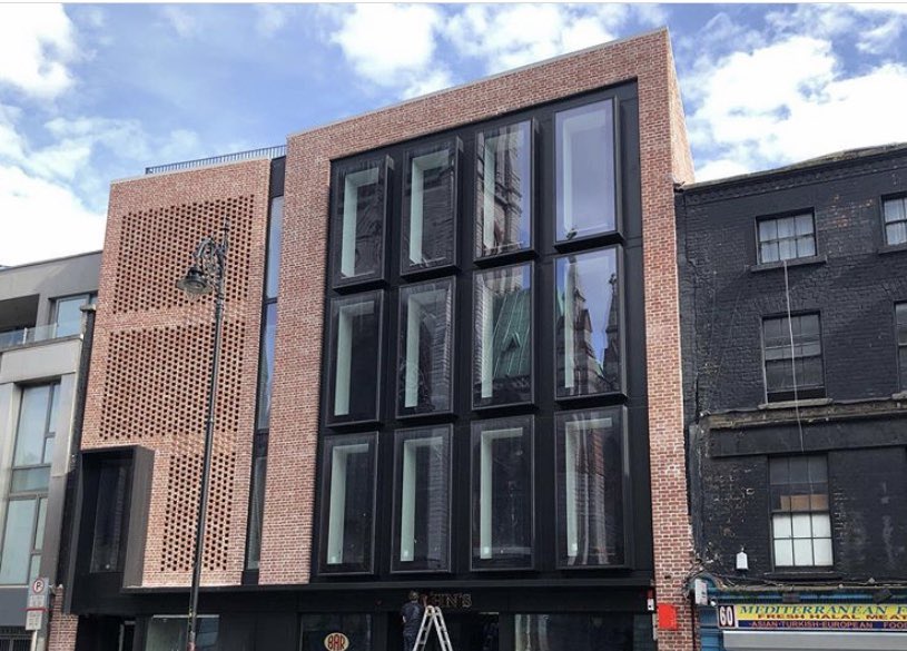 KFIreland's tweet photo. A welcome transformation to #61ThomasStreet
The dilapidated site near #vicarstreet has been transformed into a new office building by #oakmount
#KnightFrank #OfficeSpace #ThursdayTransformation https://t.co/5BZzSVqKNl