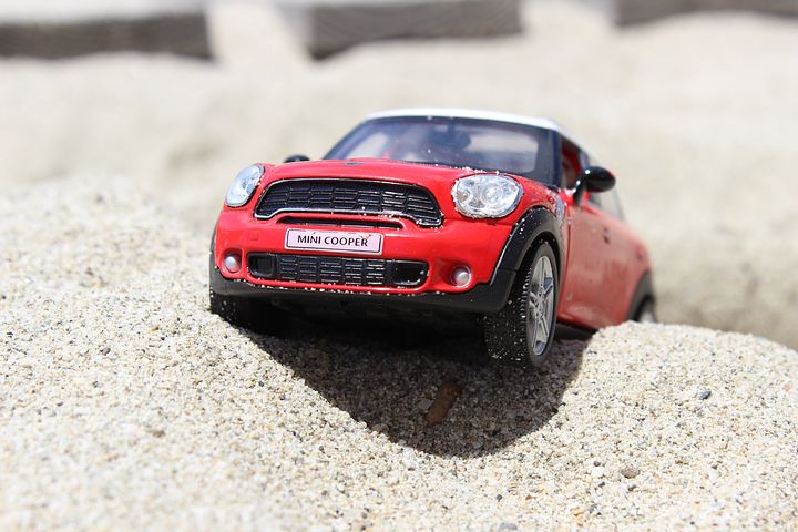 thisispedal's tweet photo. Do you know what to do when you’ve had a prang in your MINI? https://t.co/303qRmTCAK Emergency Crash Monitoring – Just 1 of 16 helpful services – Buy, Install, Start the app for your #MINI drive safe #minicooper #minicoopers #miniowners #miniclubman #minigp2 #minigp3 #minirepairs https://t.co/sTAEstQJi3