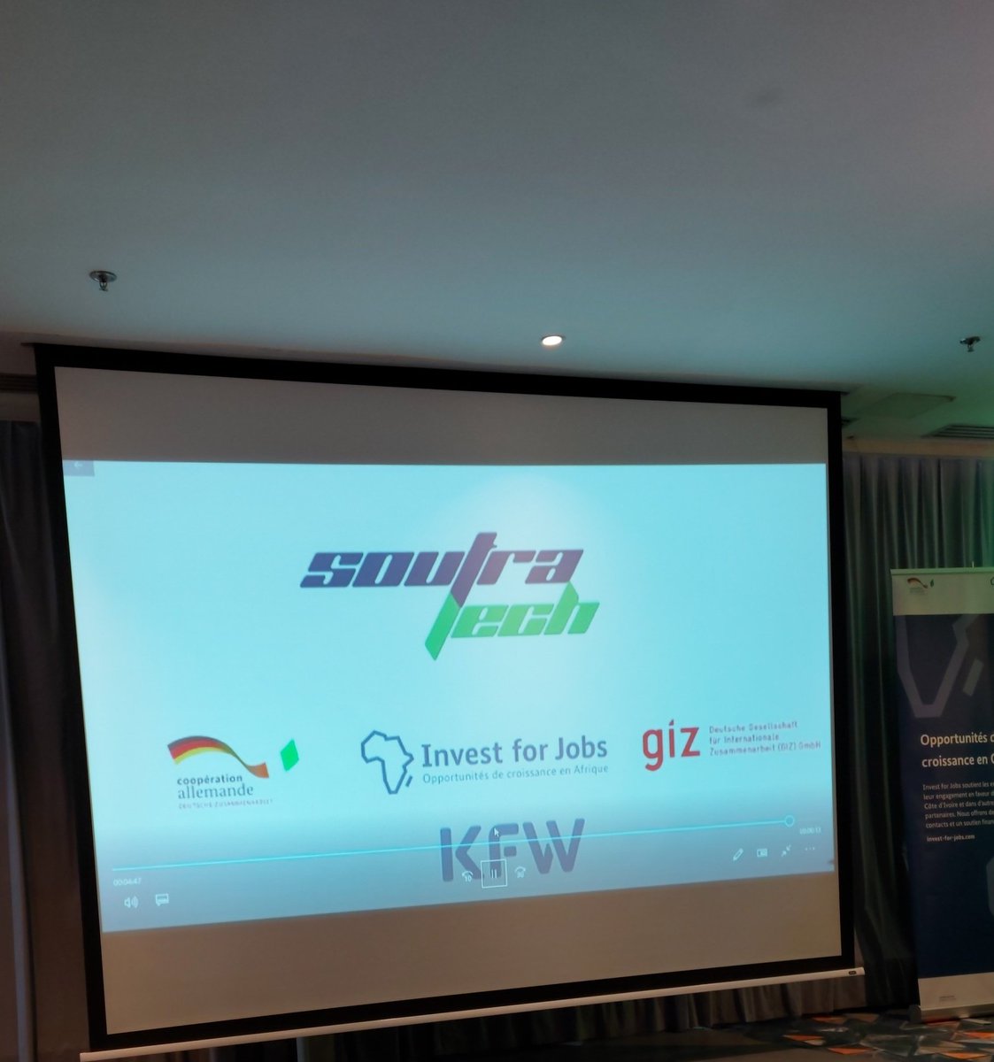 CoteDivoirePME's tweet photo. Pour s'inscrire sur la plate-forme #Soutratech, les #startups devront produire des documents administratifs, des informations relatives au capital humain, des informations de trésorerie, etc....
#Tech #Civ225 @GOTIC_CI https://t.co/6MOLmQBvmO