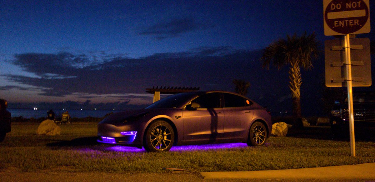 nate_mccomb's tweet photo. I'm ready to watch @NASAPersevere launch this morning.
#PurpleModel3 #NasaPersevere https://t.co/dOFOVJZlnl