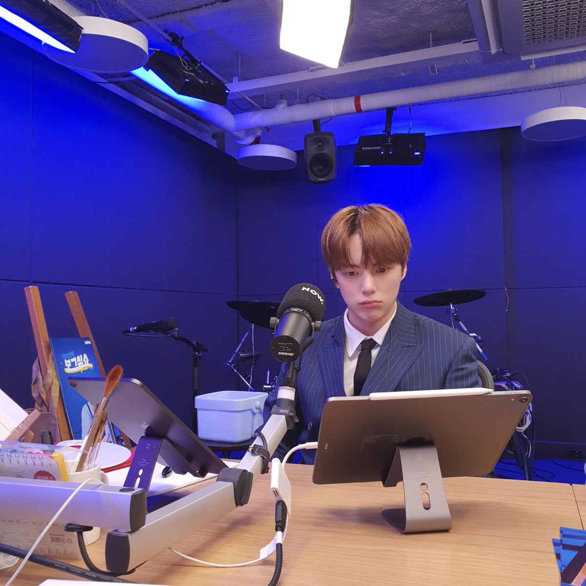 [#MONSTA_X]
200730 #몬스타엑스 #민혁
#네이버NOW #보그싶쇼 🎨

오후 7시 30분(KST) 첫 방송!
잠시 후 '#네이버앱'에서 만나요🐶

#MONSTAX #MINHYUK
#VogueShipShow

▶️ now.naver.com/mx