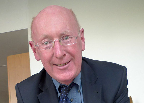 Hoy cumple 80 años el creador del ZX Spectrum. Felicidades Sir Clive Sinclair por todo lo que nos has dado. En nuestro último podcast repasamos su vida a modo de homenaje.