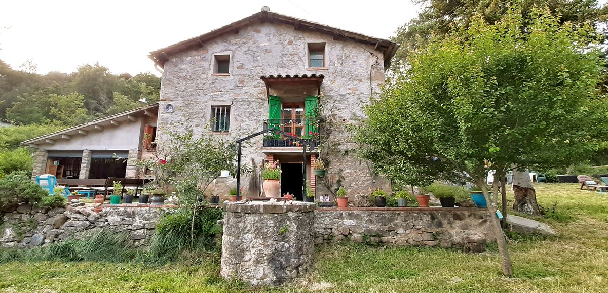 Degut a una cancel·lació d'última hora, Cal Peguera està disponible des d'aquest divendres 31 de juliol fins a dijous 6 d'agost...!!! Us hi animeu? airbnb.com/h/ruralsalut