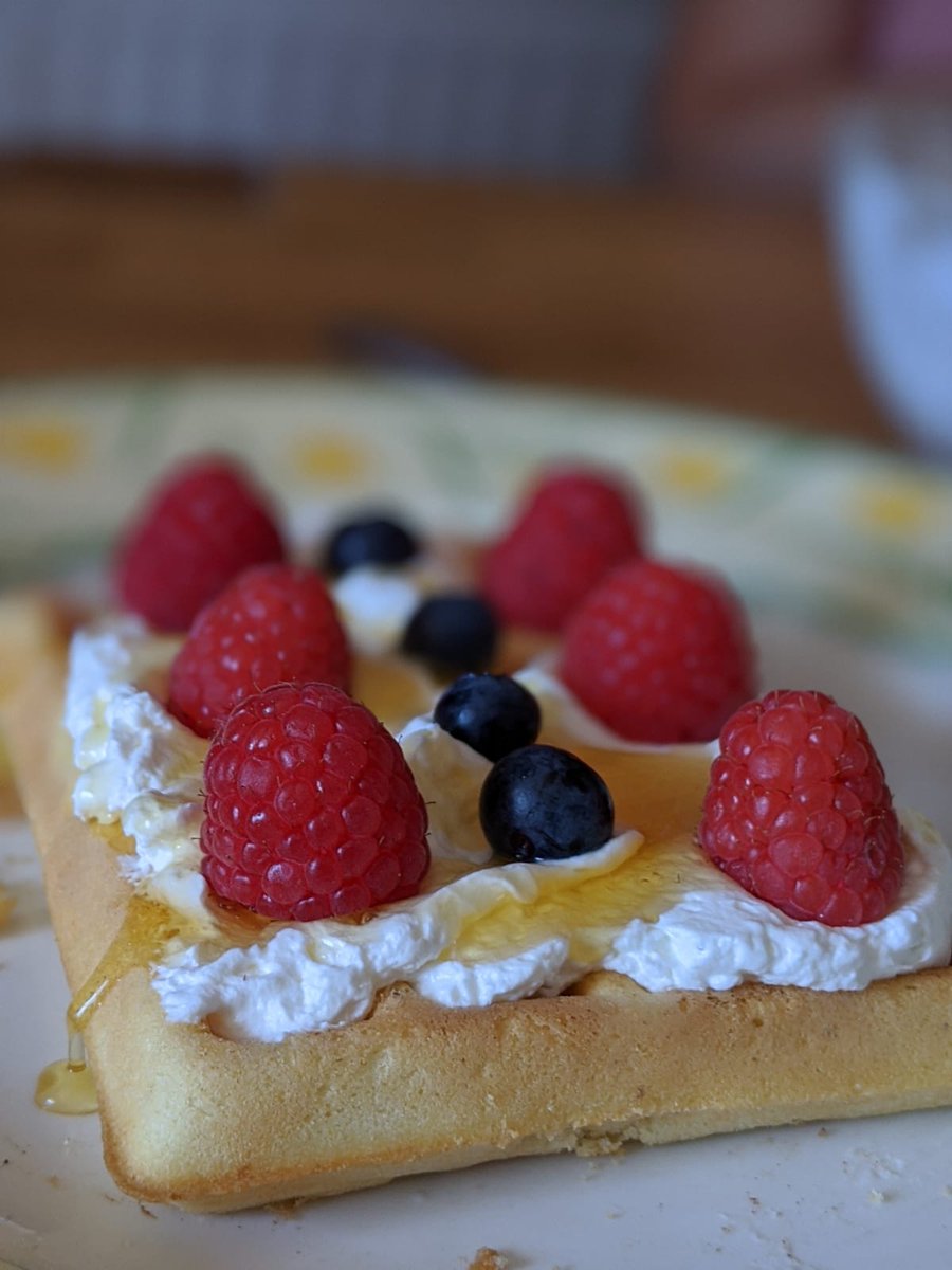 Sreliata's tweet photo. #WafflesForDays
#DontKnowHowToUseFilters
#NotHungryAnymore
#SoSoGood https://t.co/Ii6b2QOvF8