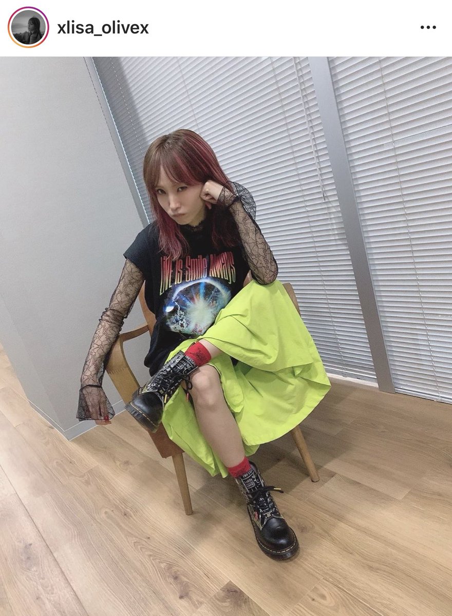 ドクターマーチン×バスキアコラボの8ホール届いた〜🥾 かっちょえぇ