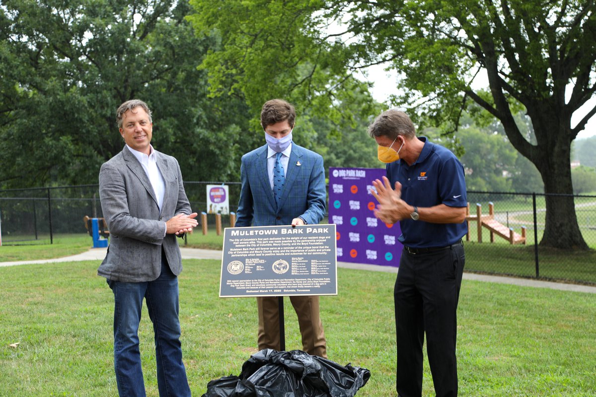 ColumbiaTNUSA's tweet image. Muletown Bark Park was officially unveiled and the ribbon was cut! 🐶

Thanks to @randyboyd  and the Boyd Foundation for the Dog Park Dash Grant and making this dog park happen in the #ColumbiaTn!