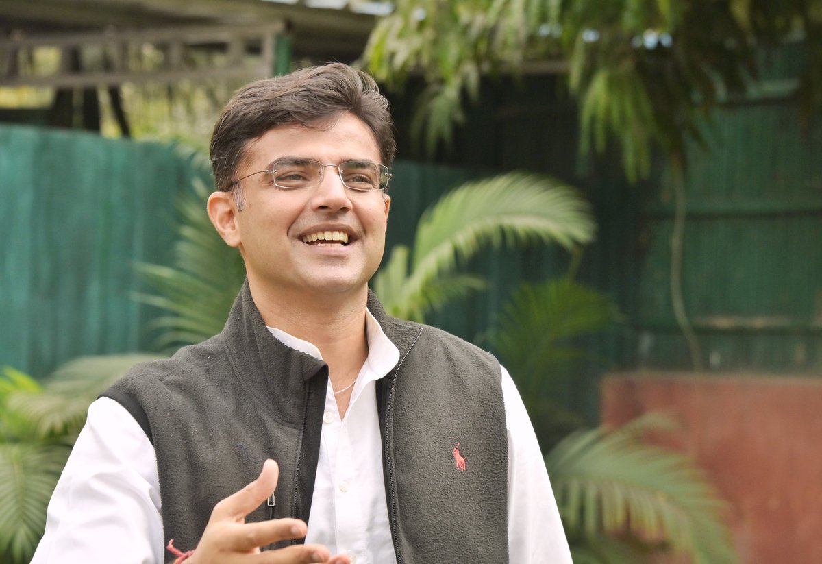 NehaNider7's tweet photo. वो अर्जुन है ,कभी महाभारत का 'युद्ध' नहीं हारेगा
साथियों! विश्वास करो! वो "बाण" जीत का मारेगा।
@SachinPilot ❤️ #सचिन_के_अपने https://t.co/vWSsIOUvOt