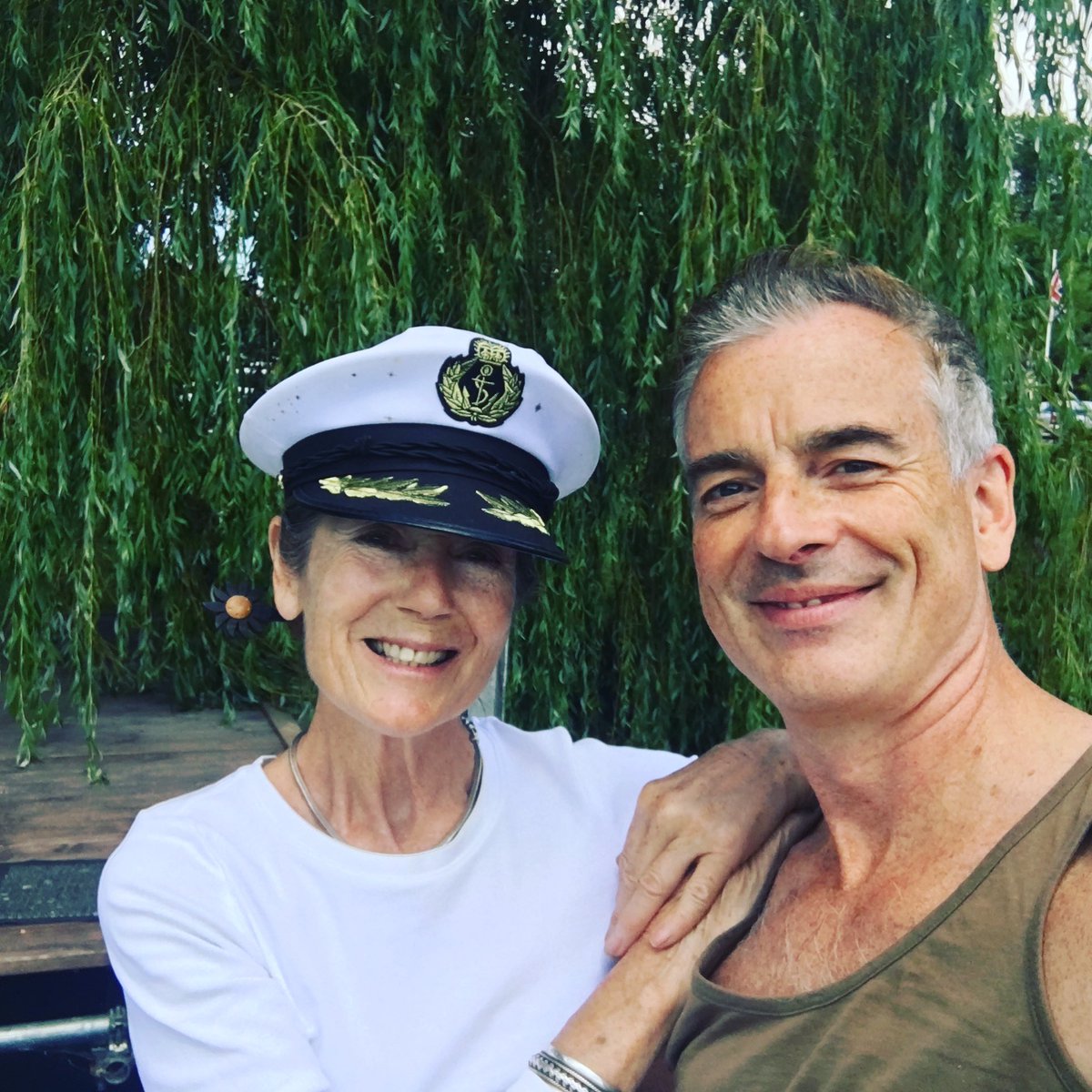 Mucking about on the river with my dear friend Samuel <a href="/sambloggs/">Sam Newman</a> borrowed his ‘at!!