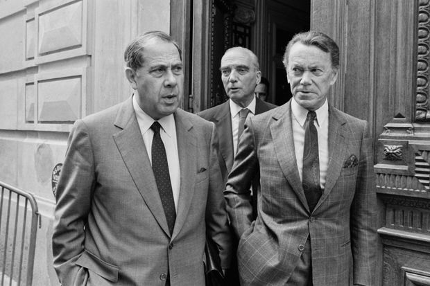 Décès d'Albin #Chalandon résistant, compagnon de la Libération, grande figure #gaulliste #RPF UNR, UDR &amp; #RPR, parlementaire, homme d'Etat, ministre plusieurs fois, ''gaulliste social''avant l'heure avec ses maisons pour ménages modestes, il a marqué toute une époque, un exemple.