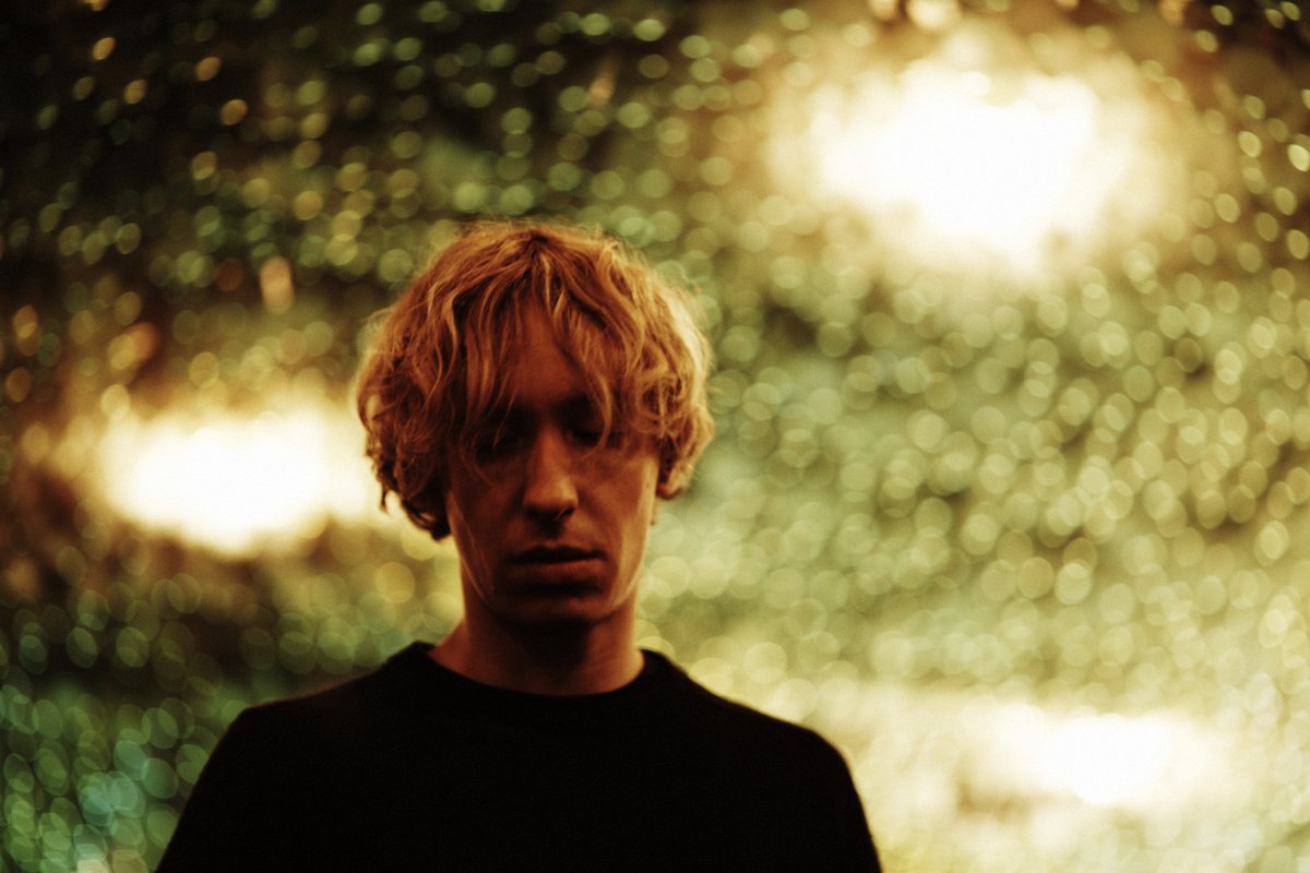 phantasysound's tweet photo. #PH50 – @danielmarkavery ‘Sensation / Clear’

Daniel Avery: "With both tracks I wanted to capture the techno sound that was filling my soul every weekend on the road."

Stream &amp; discover more from Daniel Avery about PH50:
https://t.co/u64BeWNOHP https://t.co/AmgGeOqorB