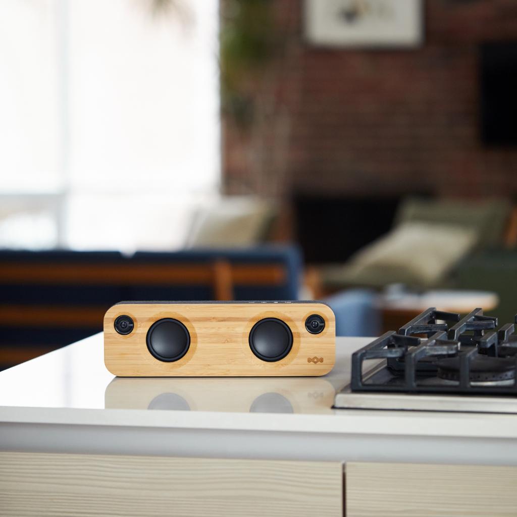 houseofmarley's tweet photo. Now that you’re all chefs, it’s time to get your kitchen speaker game up. ☝🏽☝🏽☝🏽
#GetTogetherMini #KitchenSpeaker #HouseofMarley https://t.co/kl4UnwW9y4